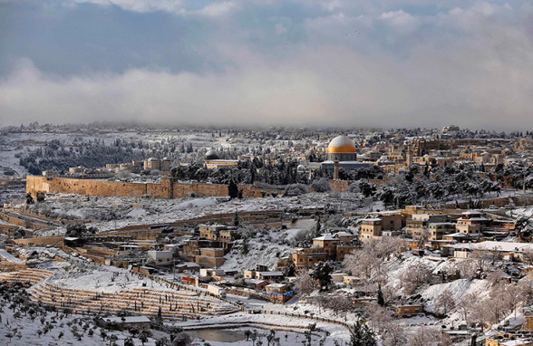 photo d'une partie de la vieille ville de Jrusalem, recouverte par la neige