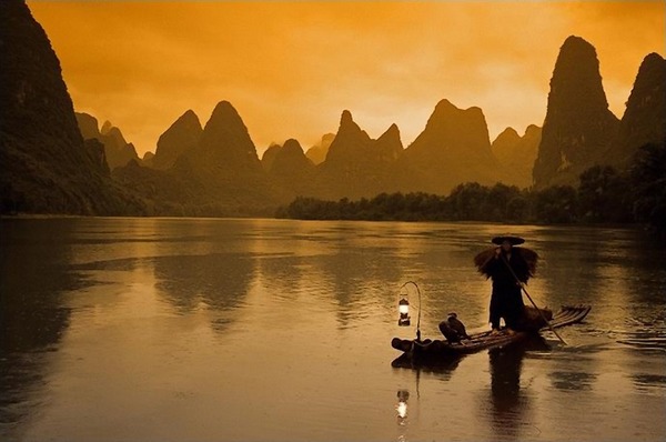 illustration-poème pour - Ici...homme comme un vaisseau de semblant, glisse sur les flots...dans l-intemporalité. - symbole_Ici...homme comme un vaisseau de semblant, glisse sur les flots...dans l-intemporalité.