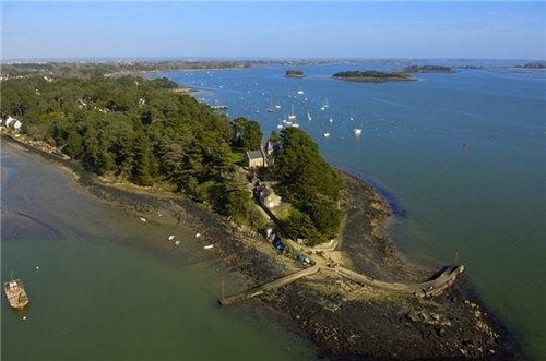 illustration-poème, charpente bretonne qui s’étire à la Mer symbole_bretagne